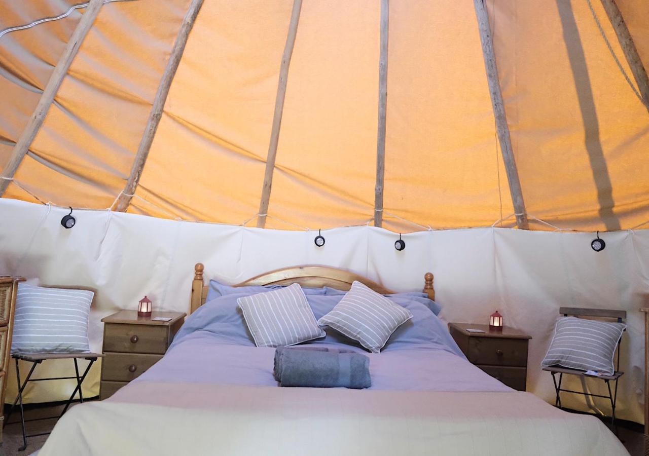 Hotel Gumtree Tipis Bickington Exterior foto